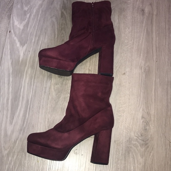 Deep Maroon Suede platform heels with thick sole - Picture 2 of 4